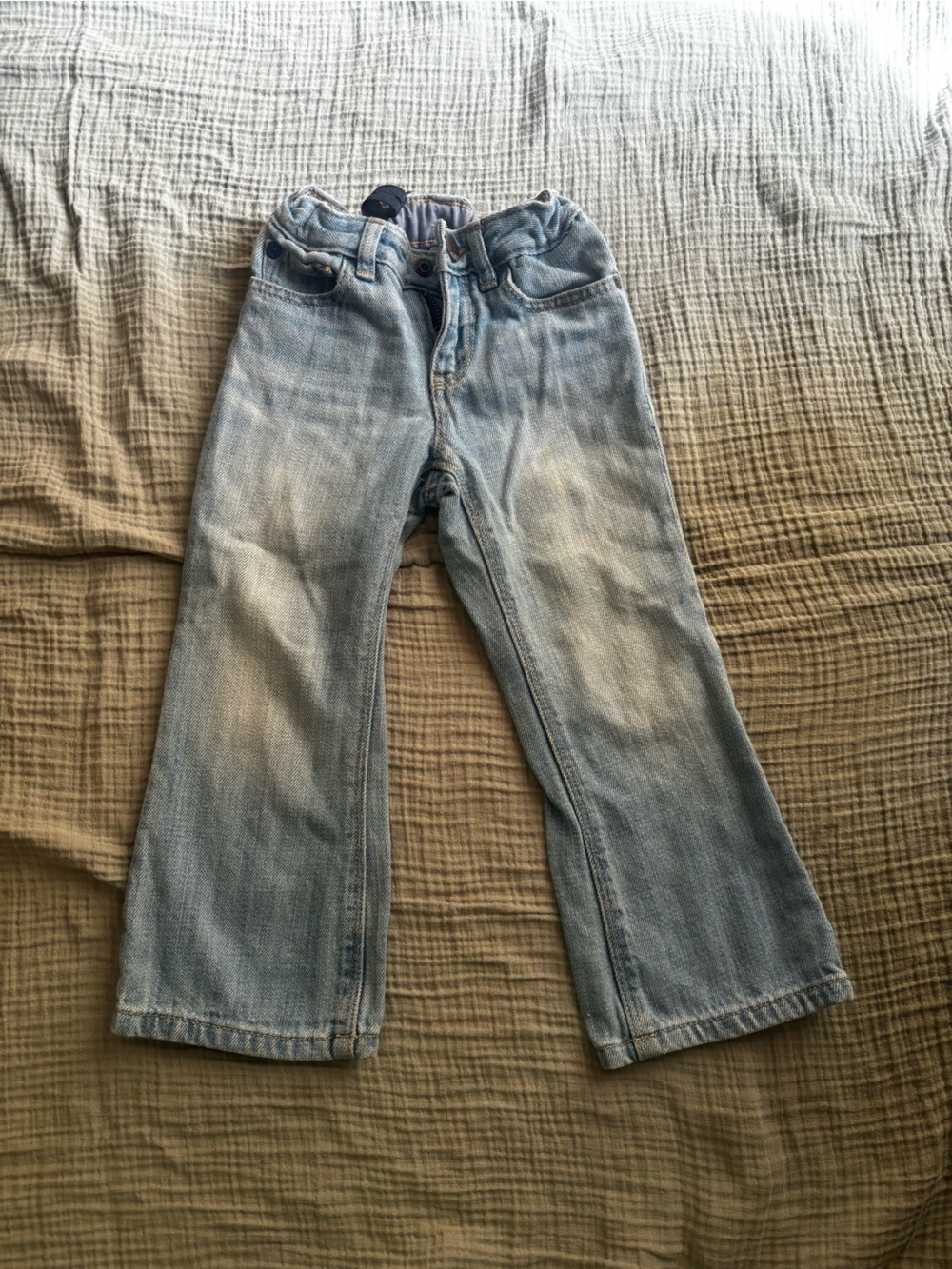 Girls size 3T GAP jeans bundle - Picture 3 of 9